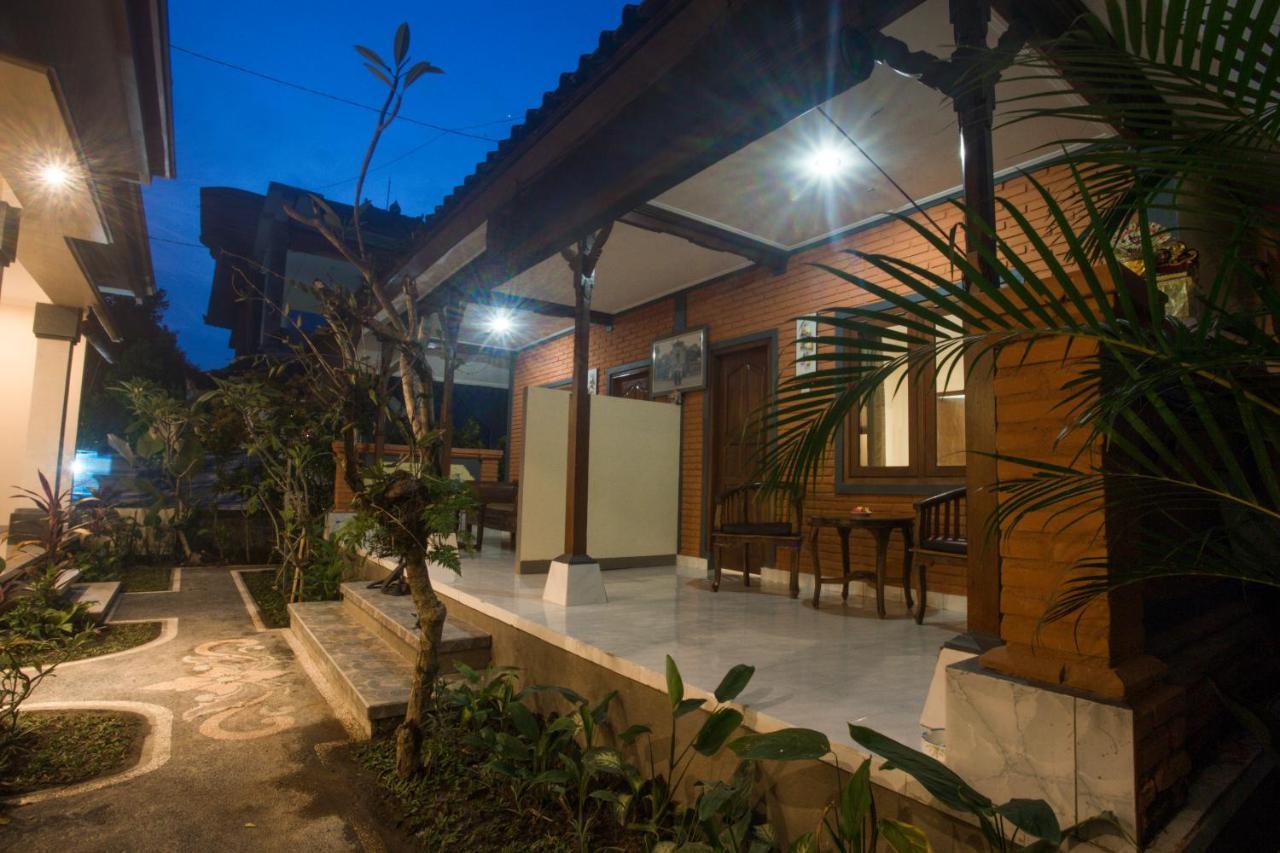 Monka House Hotell Ubud Exteriör bild