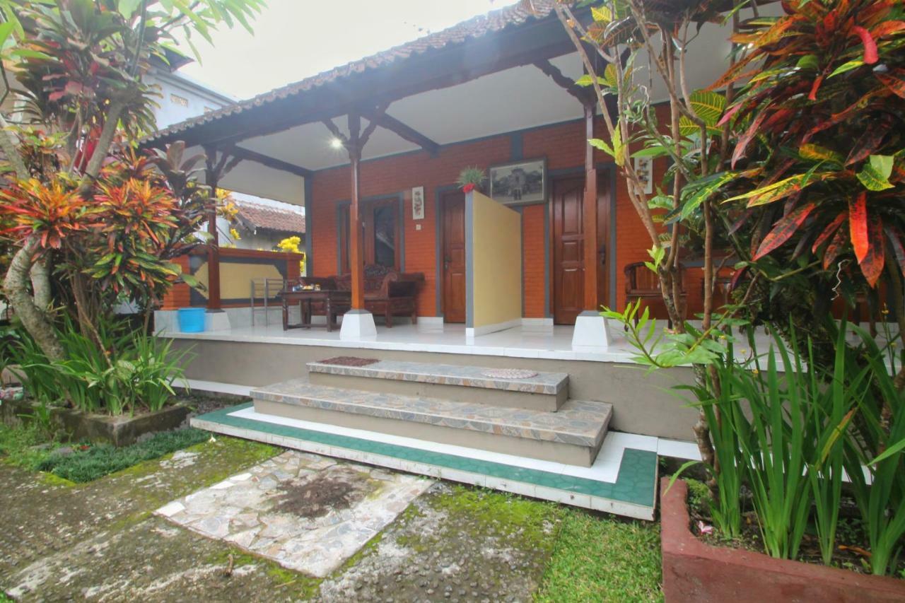 Monka House Hotell Ubud Exteriör bild