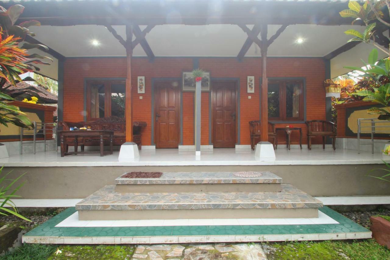 Monka House Hotell Ubud Exteriör bild
