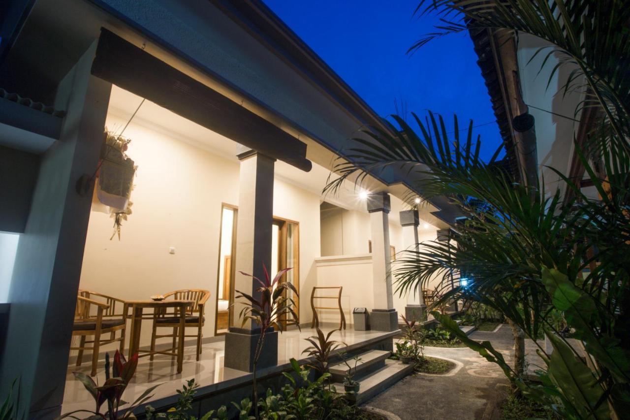 Monka House Hotell Ubud Exteriör bild